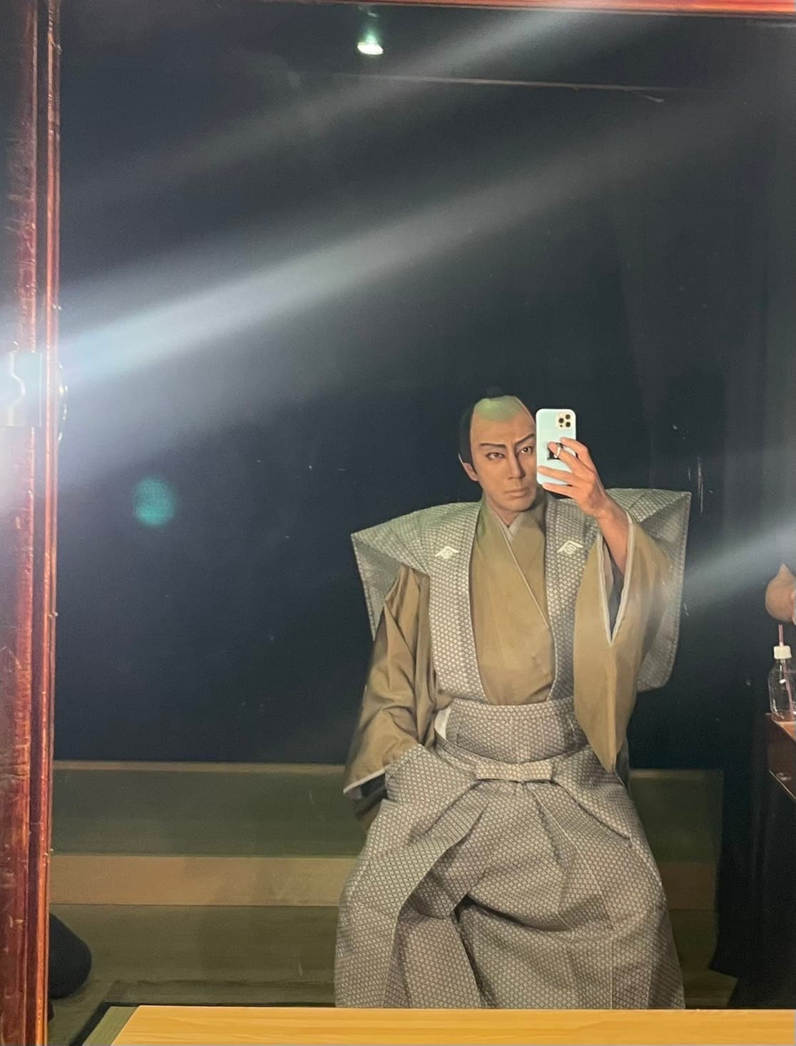 A mirror shot in formal kamishimo