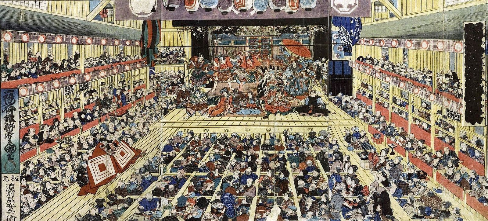 江戸の芝居小屋の内部を描いた三枚続。奥の舞台から客席を貫いて手前へ延びる花道と、桝席を埋める大勢の観客