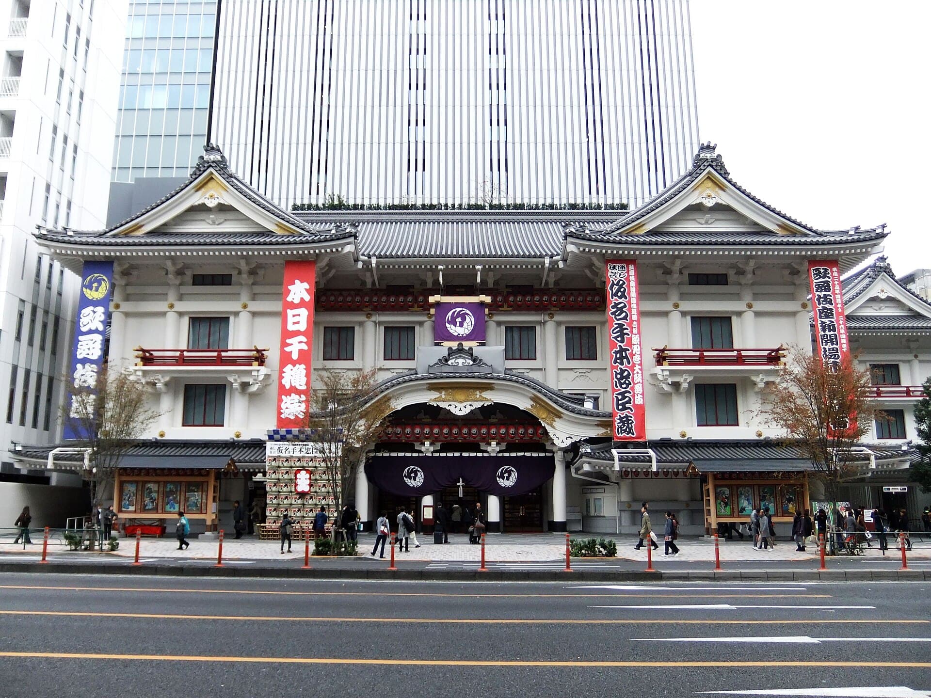 Front facade of the Kabukiza Theatre (fifth building, opened 2013)