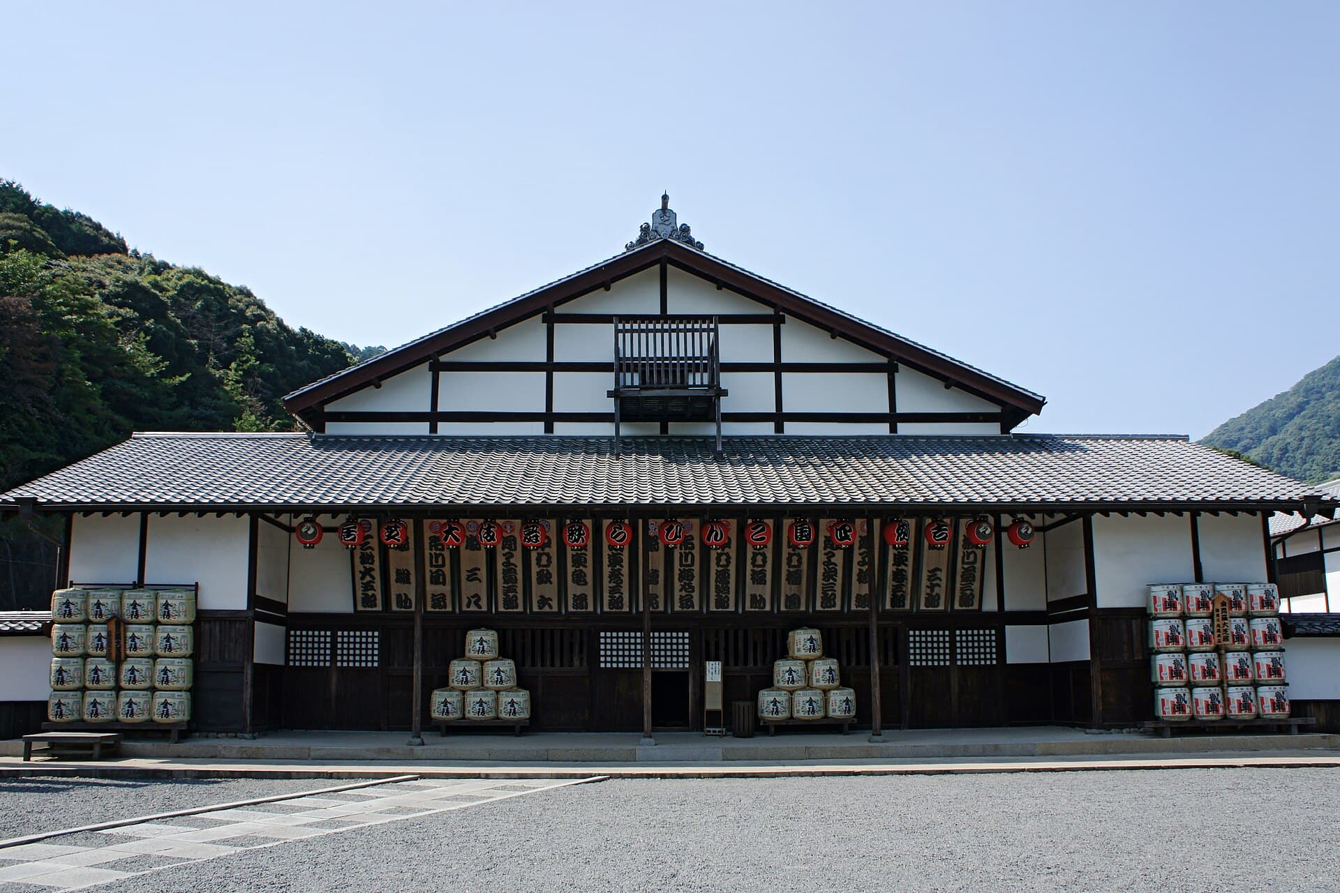 Facade of the former Konpira Grand Theatre (Kanamaruza)